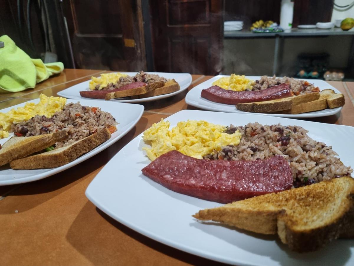 Cabinas Pura Vida B&B Tour Operator Drake Bay Luaran gambar