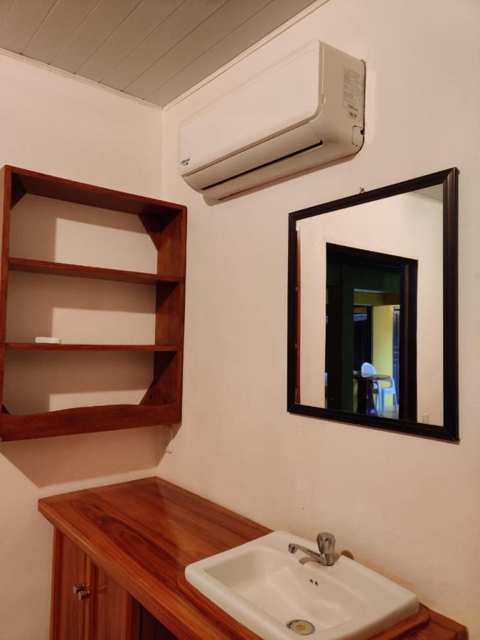 Cabinas Pura Vida B&B Tour Operator Drake Bay Luaran gambar